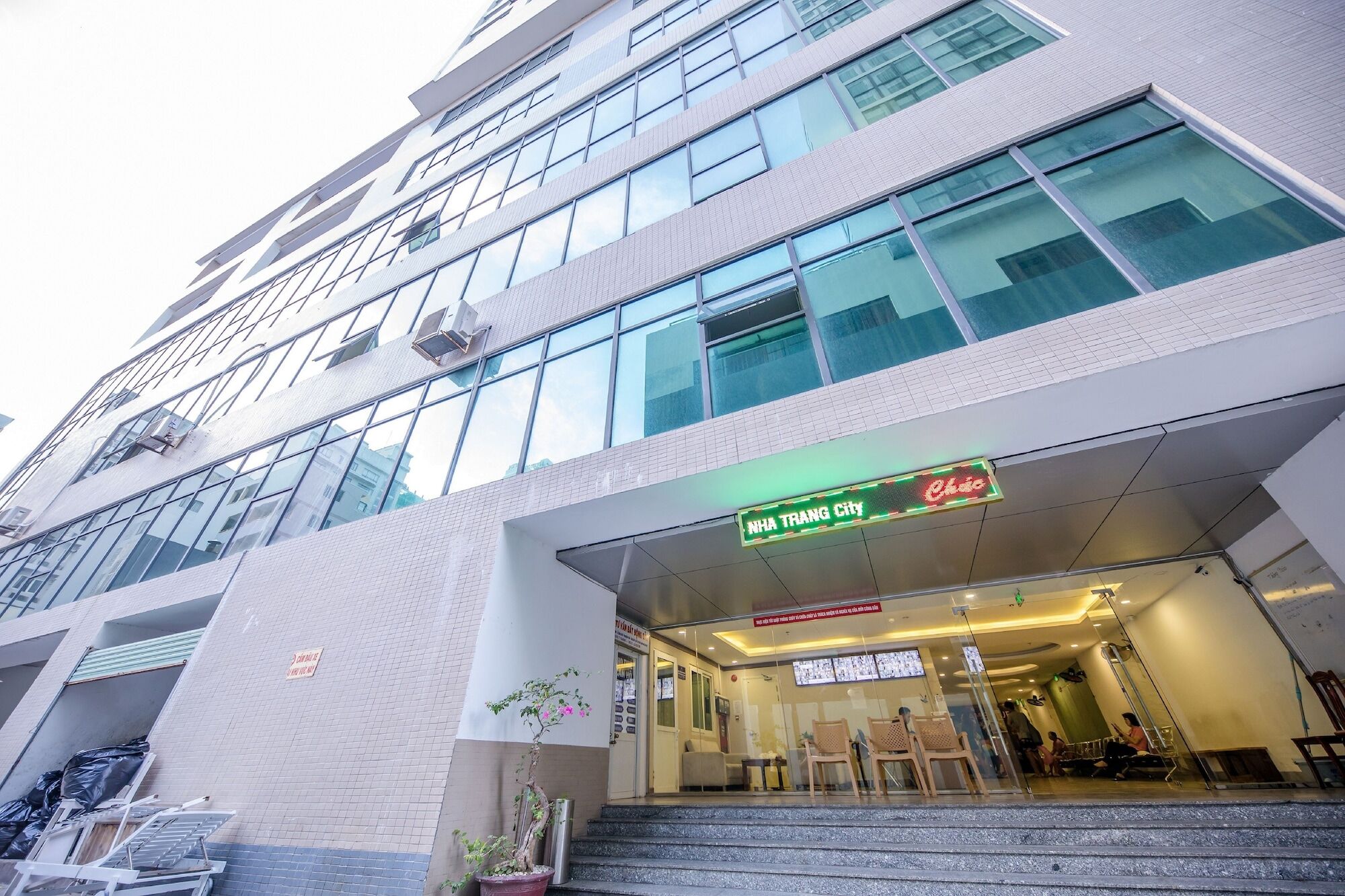 Phantasia Apartments Να Τρανγκ Εξωτερικό φωτογραφία